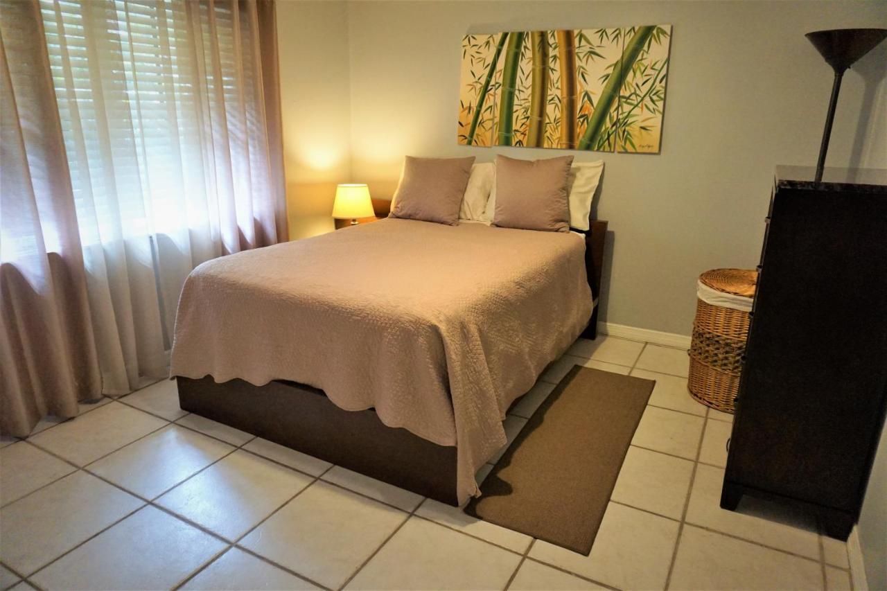 Jupiter Waterfalls - Newly Updated - Tiki Hut, Fire Pit, Kitchen, Pool Heater And More Exterior photo